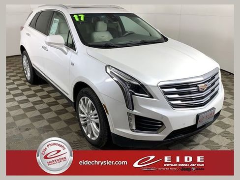Used 2017 Cadillac XT5 Premium Luxury AWD/4WD image 1