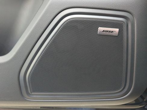 New 2026 Porsche Macan image 14