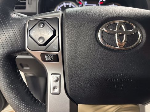 Used 2023 Toyota 4Runner Limited AWD/4WD image 19