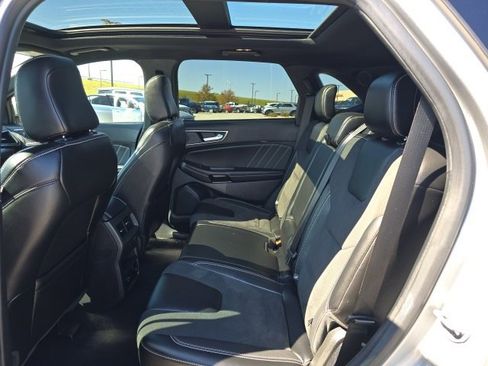 Used 2022 Ford Edge ST w/ Equipment Group 401A image 15