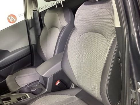 Used 2024 Subaru Crosstrek 2.0i Premium image 12