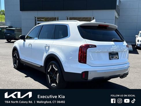 Used 2023 Kia Telluride S AWD/4WD image 2