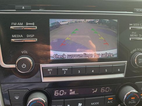 Used 2018 Nissan Altima 2.5 SL FWD image 16