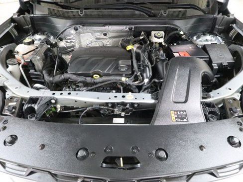 Used 2025 Chevrolet Trax LT FWD image 22