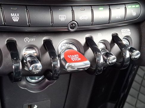 Used 2024 MINI Cooper S image 24