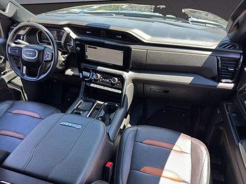 Used 2024 GMC Sierra 3500 AT4 w/ Technology Package AWD/4WD image 21