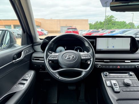 Used 2023 Hyundai Palisade Limited FWD image 15