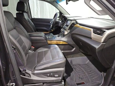 Used 2017 GMC Yukon Denali w/ Open Road Package AWD/4WD image 23