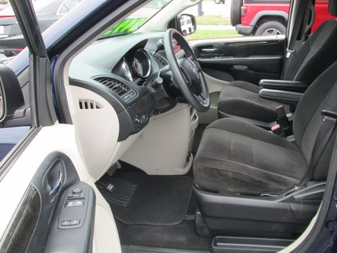 Used 2013 Dodge Grand Caravan SE FWD image 11