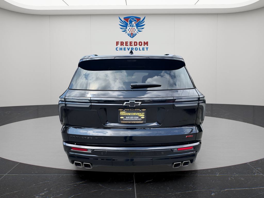 Used 2026 Chevrolet Traverse RS AWD/4WD image 5