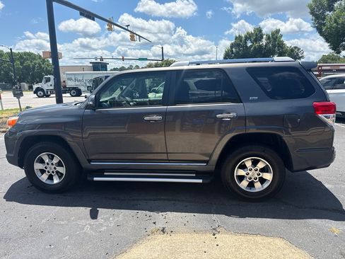 Used 2012 Toyota 4Runner SR5 w/ Convenience Pkg AWD/4WD image 8