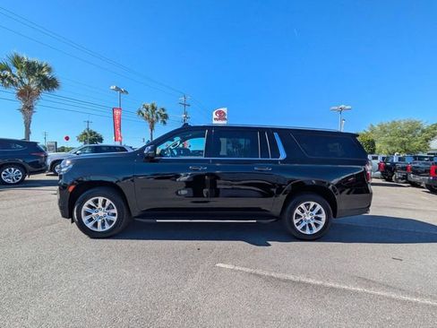 Used 2021 Chevrolet Suburban Premier RWD image 6