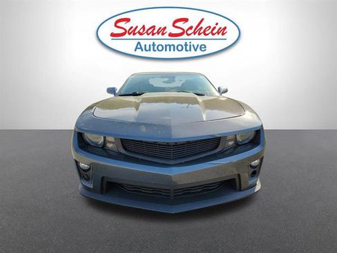 Used 2010 Chevrolet Camaro SS w/ RS Package image 2