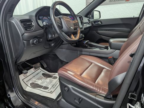 Used 2025 Dodge Durango GT AWD/4WD image 15