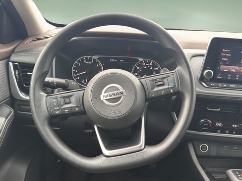 Certified 2021 Nissan Rogue SV AWD/4WD image 9