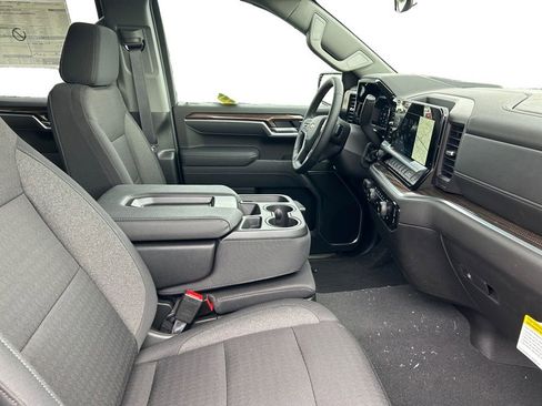 New 2026 Chevrolet Silverado 1500 LT w/ Safety Package RWD image 17
