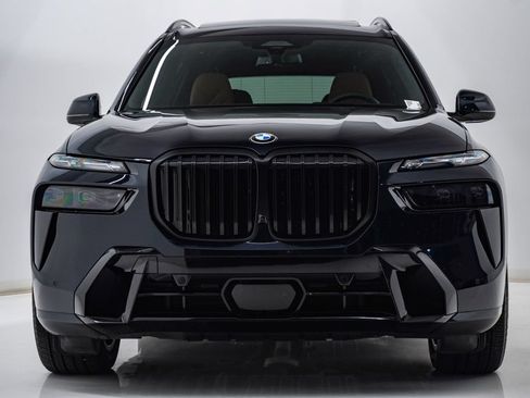 Used 2026 BMW X7 xDrive40i w/ M Sport Package AWD/4WD image 6