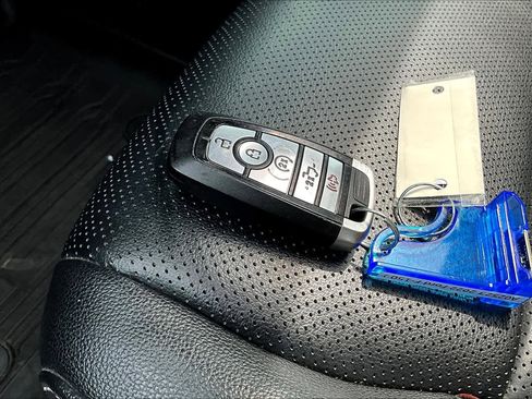 Used 2022 Ford F150 Lariat w/ Equipment Group 502A High image 60