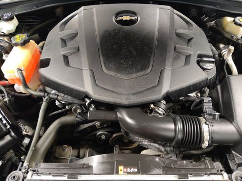 Used 2018 Chevrolet Camaro LT w/ RS Package image 30