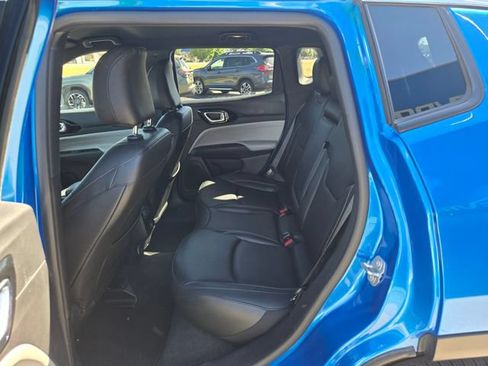 Used 2025 Jeep Compass Limited AWD/4WD image 16