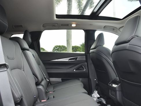 New 2027 INFINITI QX60 Luxe w/ Cargo Package FWD image 32
