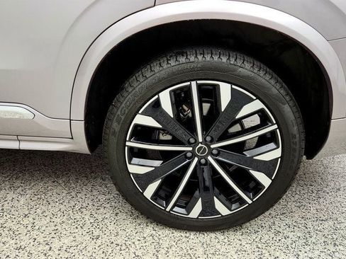 Used 2026 Volvo XC90 B6 Plus w/ Protection Package Premier AWD/4WD image 9