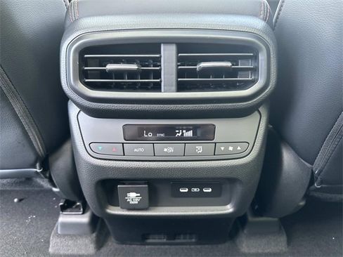 New 2025 Honda Pilot TrailSport image 17