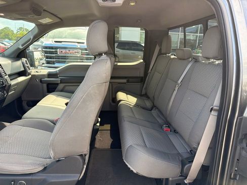 Used 2015 Ford F150 XLT w/ Equipment Group 302A Luxury RWD image 3