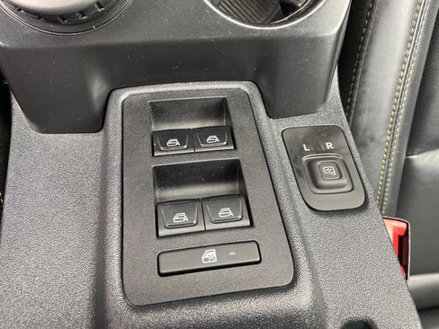 Used 2025 Ford Bronco Badlands w/ Matte Film Protection Package AWD/4WD image 36