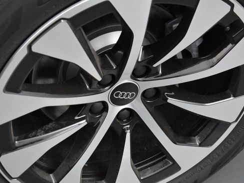 New 2026 Audi Q3 quattro 2.0T AWD/4WD image 22