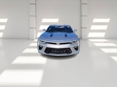 Used 2017 Chevrolet Camaro SS RWD image 2