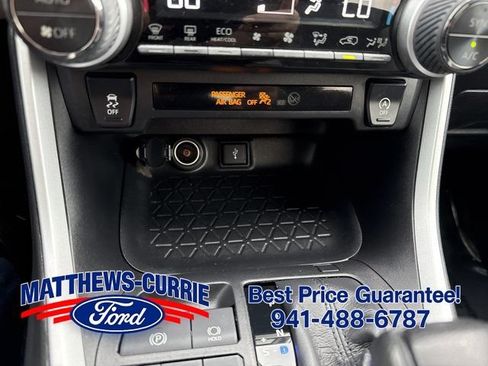 Used 2020 Toyota RAV4 XLE FWD image 19