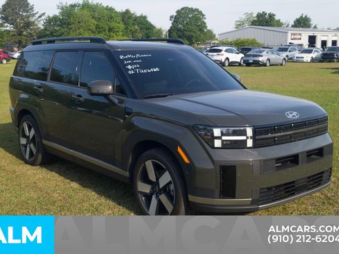 Used 2025 Hyundai Santa Fe Limited image 24