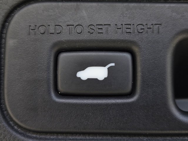Used 2025 Honda Pilot Elite image 11
