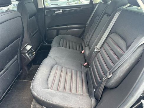 Used 2016 Ford Fusion SE FWD image 15