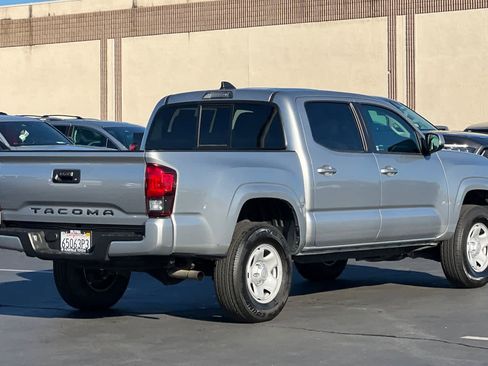 Certified 2022 Toyota Tacoma SR image 2