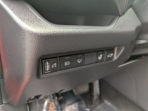 Used 2021 Toyota RAV4 SE w/ Weather & Moonroof Package AWD/4WD image 15