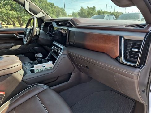Used 2023 GMC Sierra 1500 Denali AWD/4WD image 41