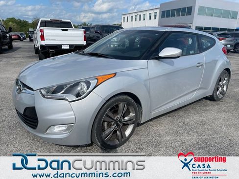 Used 2016 Hyundai Veloster w/ Option Group 02 FWD image 1