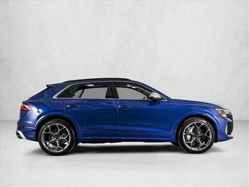 New 2026 Audi RS Q8 performance image 4