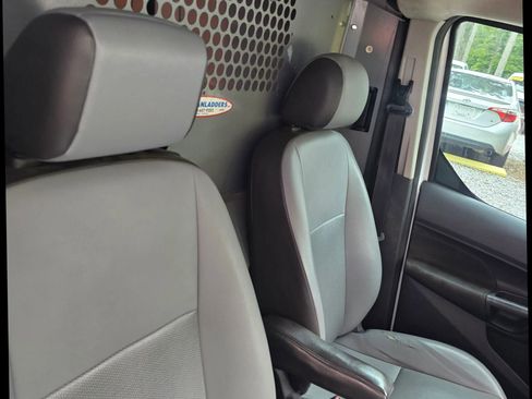 Used 2018 Ford Transit Connect XL FWD image 16
