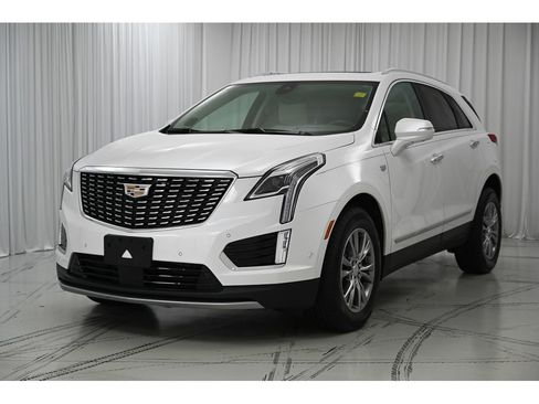 Used 2022 Cadillac XT5 Premium Luxury w/ Technology Package image 4
