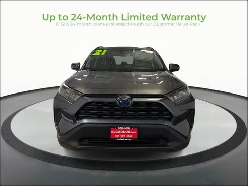 Used 2021 Toyota RAV4 LE AWD/4WD image 2