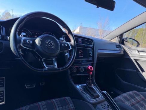 Used 2019 Volkswagen GTI Rabbit Edition image 21