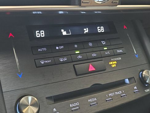 Used 2020 Lexus IS 350 F Sport w/ F Sport Package image 19