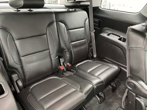 Used 2019 GMC Acadia SLT image 23