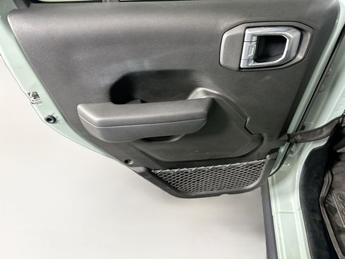 Used 2024 Jeep Wrangler Unlimited AWD/4WD image 24