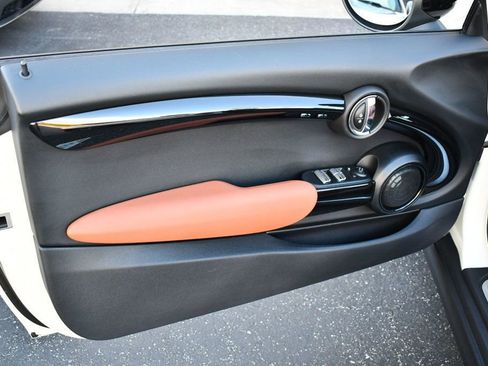 Used 2021 MINI Cooper S image 49