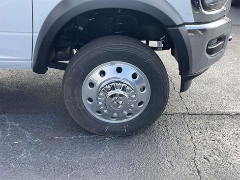 New 2026 RAM 5500 Tradesman w/ Chrome Appearance Group image 37