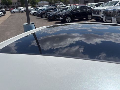 Used 2011 Chrysler 300 Limited RWD image 11